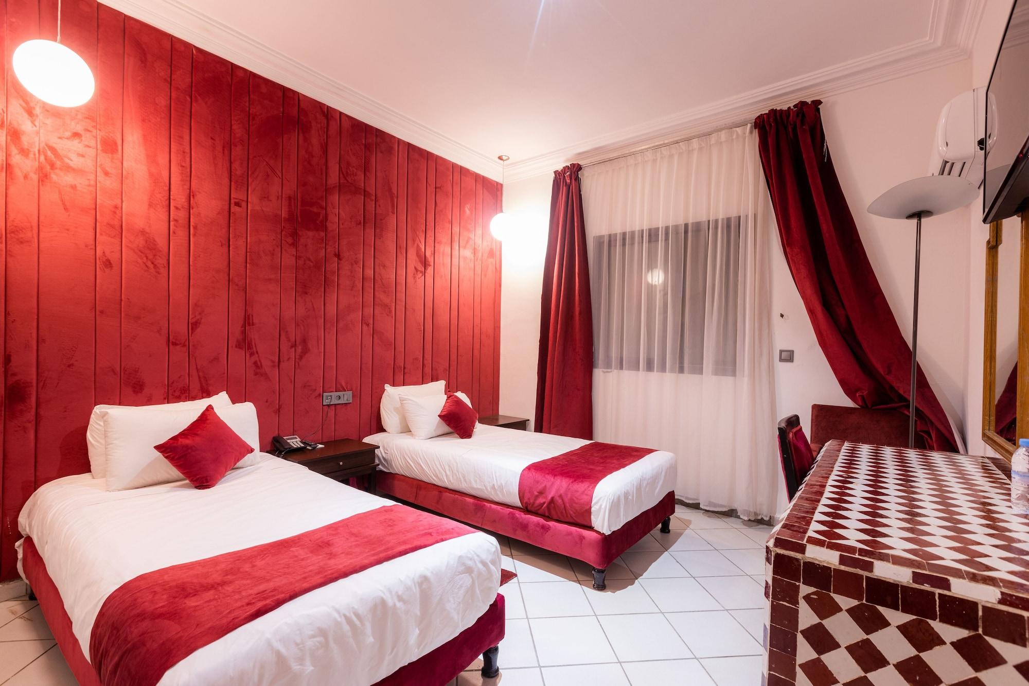 Majestic Hotel 4*