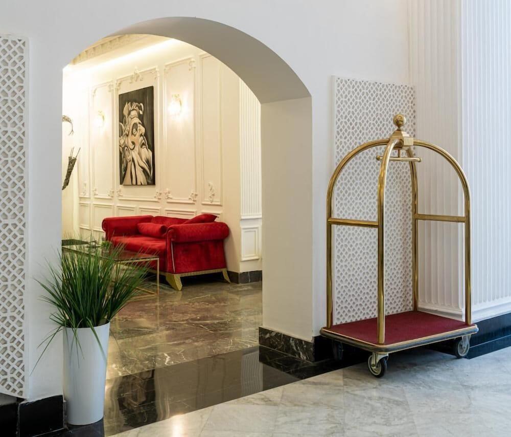 Majestic Hotel