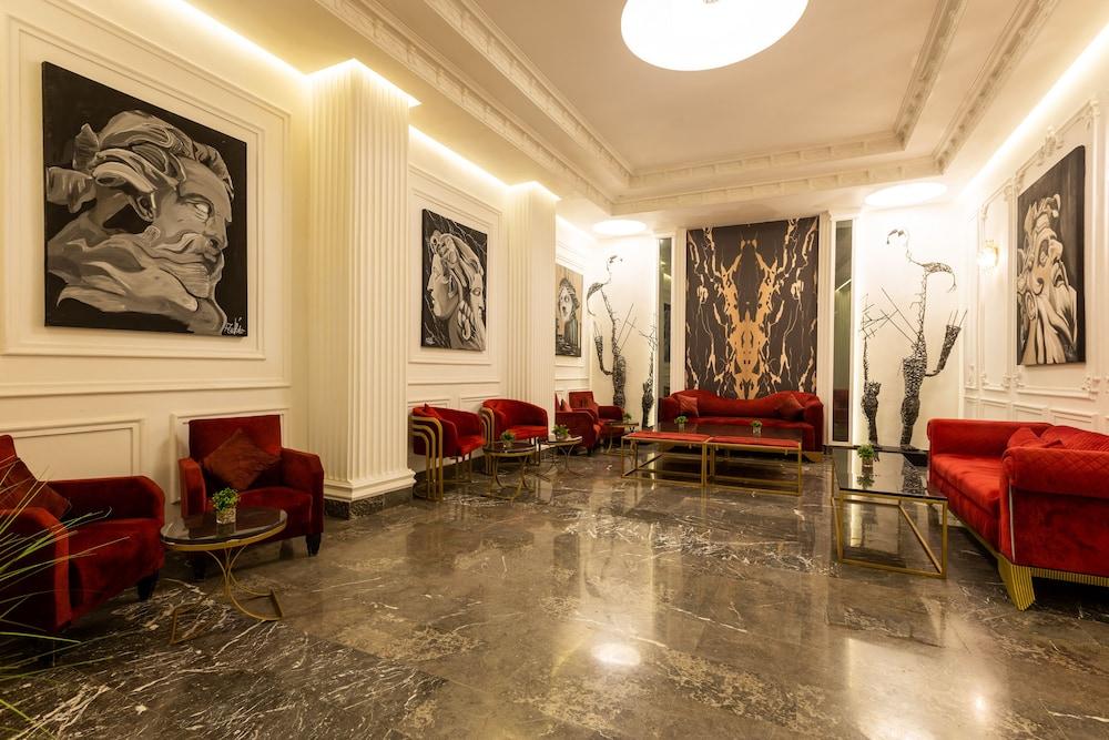 Majestic Hotel Casa Blanca